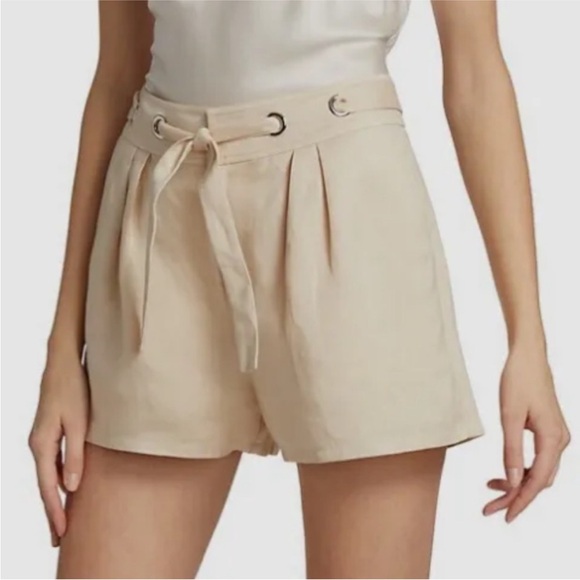 PAIGE Pants - Paige Teyana tie waist shorts in Ecru. NWT. Size 4.